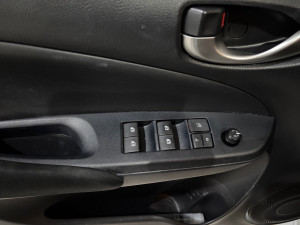 Yaris Hatch 1.3 16V 4P FLEX XL PLUS TECH MULTIDRIVE AUTOMÁTICO CVT